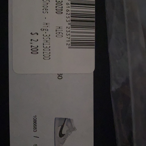 Air Dior Jordan 1s - Picture 5 of 10